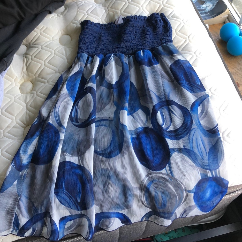 Super cute sleeveless dress